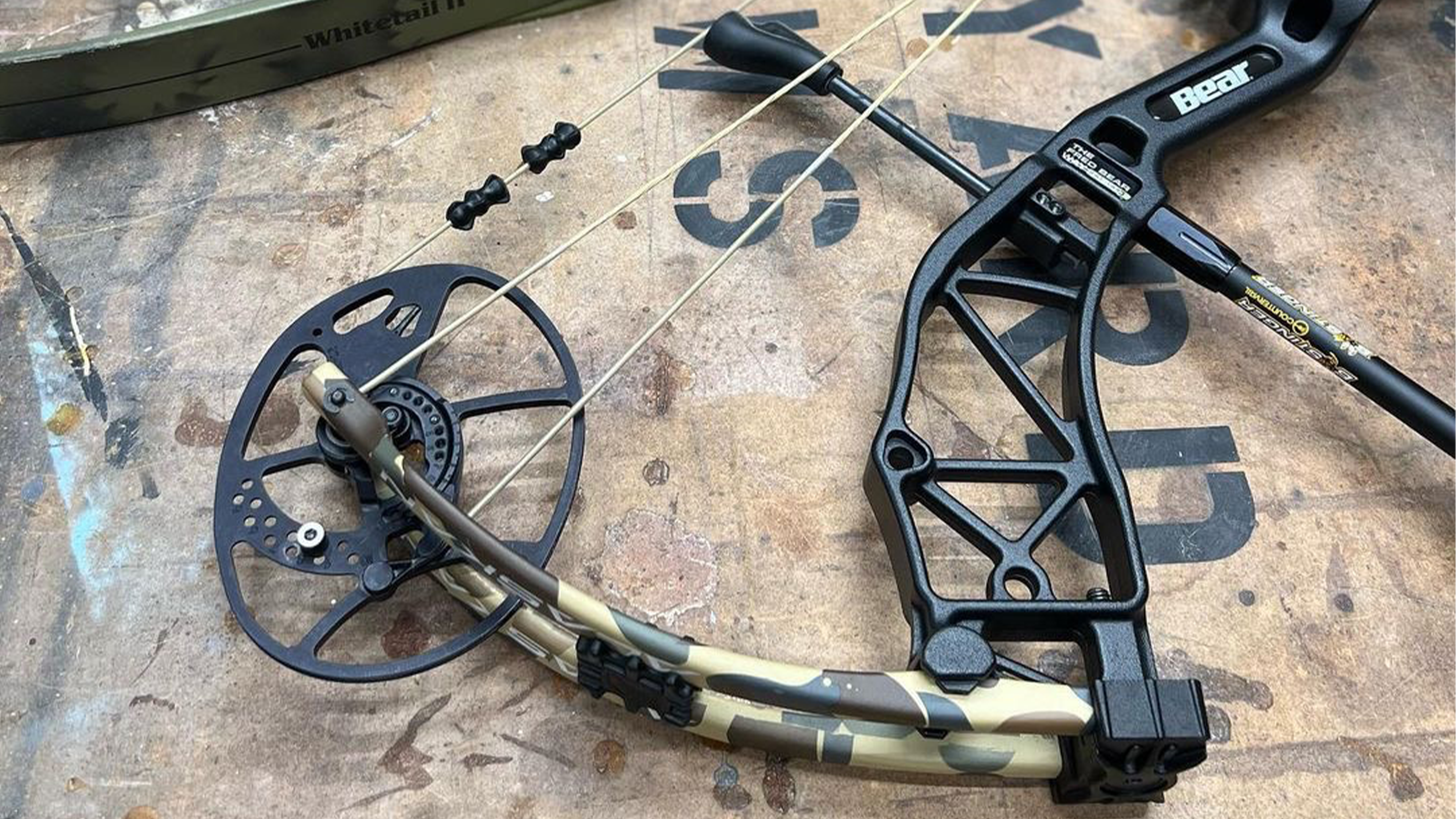 BEAR Alaskan Compound Bow