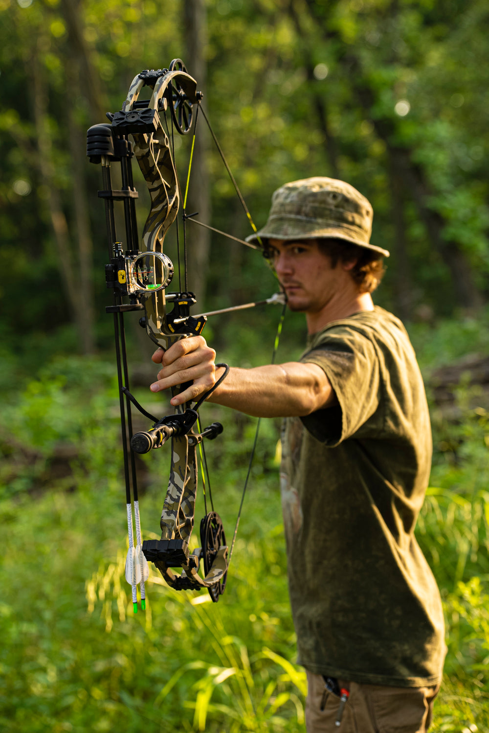 Hunting Bow Adult Compound Bow 1 Set 30-60 Pounds Archery Compound
