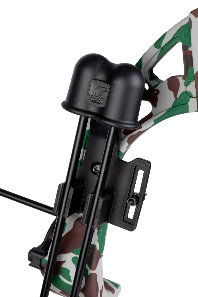 Bear Archery Brave Youth Bow Includes Whisker Biscuit, Arrows, Armguard, and Arrow Quiver Recommended for Ages 8 and Up – Camo_7