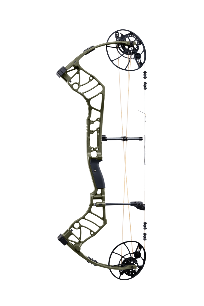 The Bear Archery Legend 30 compound bow for hunting delivers exceptional adjustability with draw lengths and an 85% let off.