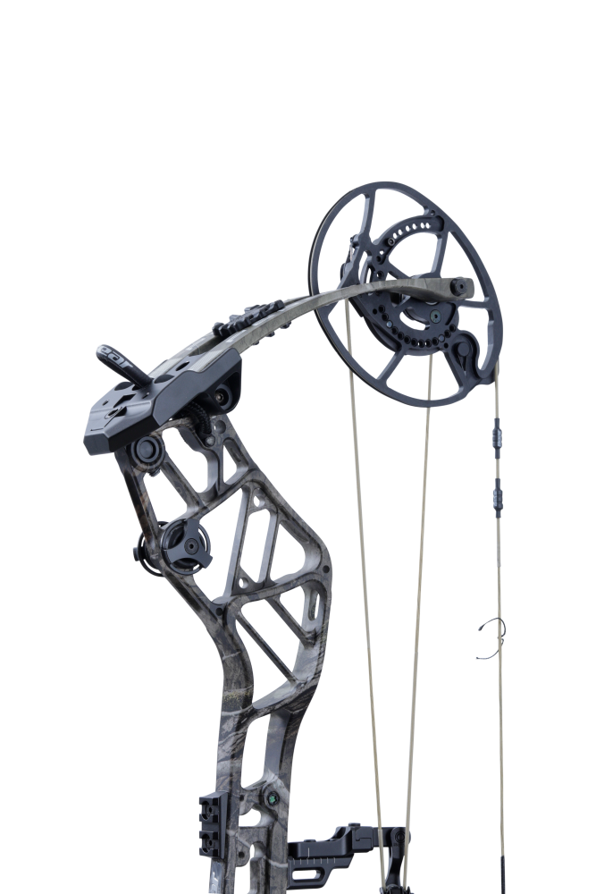 Integrated Mounting System® rest mount, Picatinny sight mount, and an integrated pull-up
rope attachment point make your hunts more efficient._6